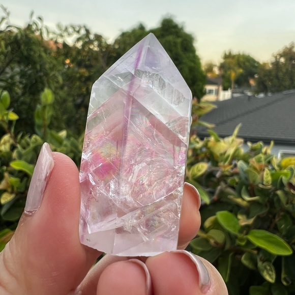 SUPER RARE White Fluorite Mini Tower - Picture 6 of 8